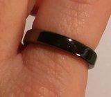 Prsten od poludragog kamena hematita