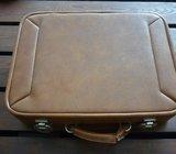 kožni kofer starinski