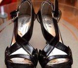 Crne sandale na petu