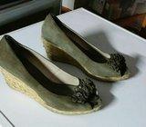 WALTER BAUER maslinaste bez krem platforme sandale POVOLJNOO!!