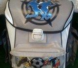 SKOLSKA TORBA kvalitetna ocuvana , samo 219kn!