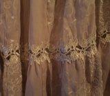 Suknju sa čipkom elegantnu br. 44, prodajem cijena 80,00 kn + poš