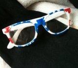 Americka zastava naocale HITNO!!