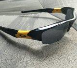 Oakley Flak Livestrong