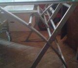 Stakleni stol