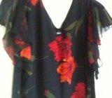 CRNA CVJETNA LJETNA BLUZA HENNES br.44