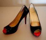 Louboutin Cipele 400,00kn