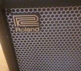 Prodajem gitarsko pojačalo Roland